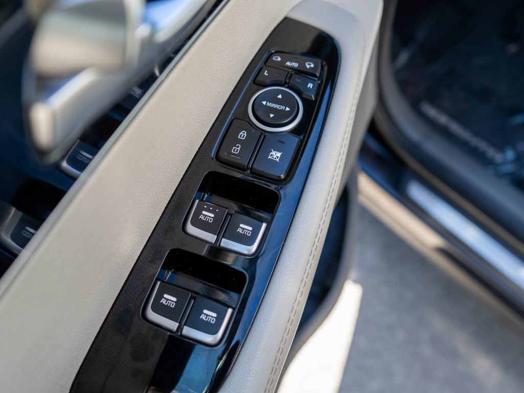 Used 2019 Kia Sorento SX w/ SX Touring Package AWD/4WD image 18