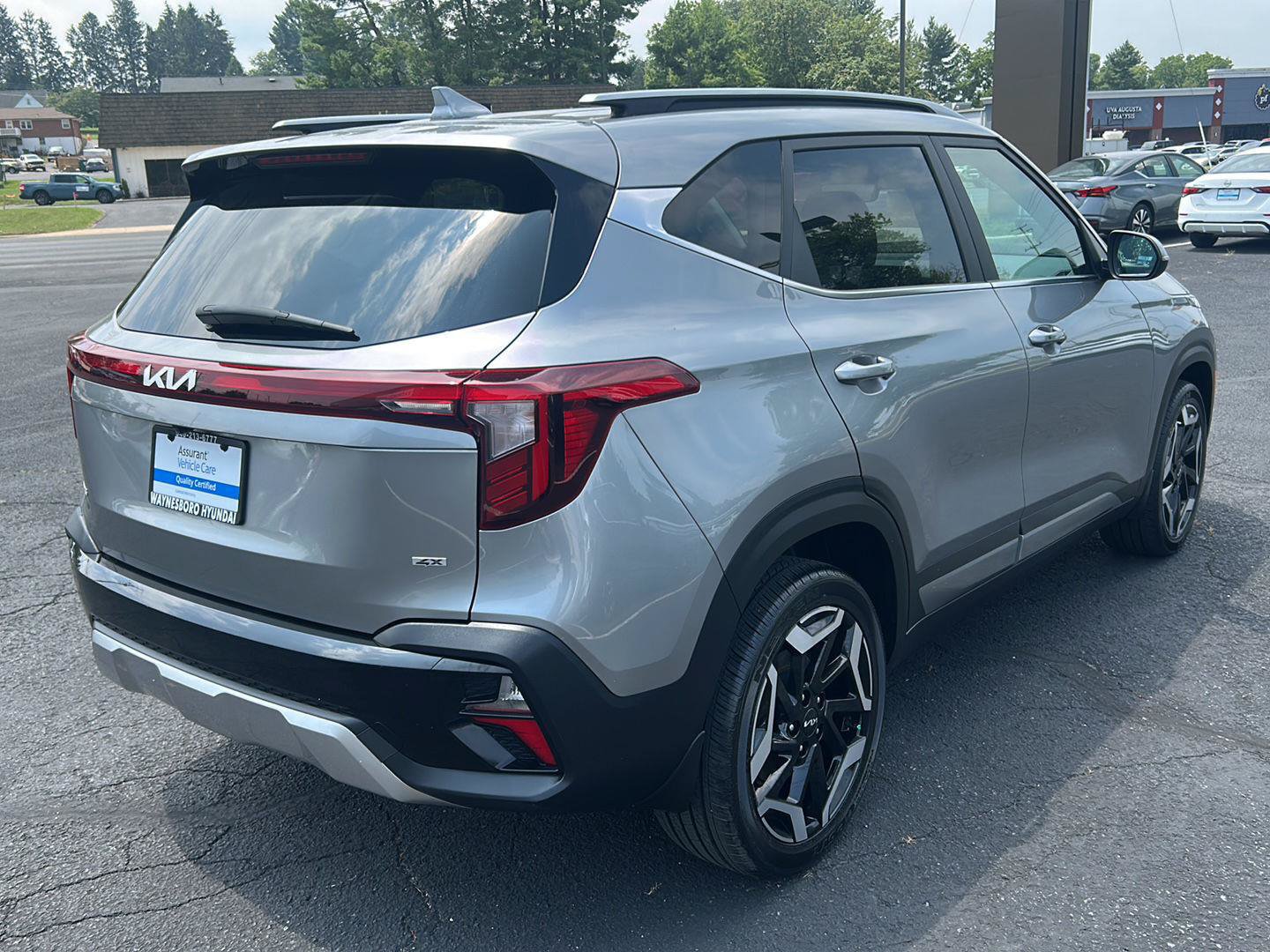 Used 2024 Kia Seltos SX AWD/4WD image 8