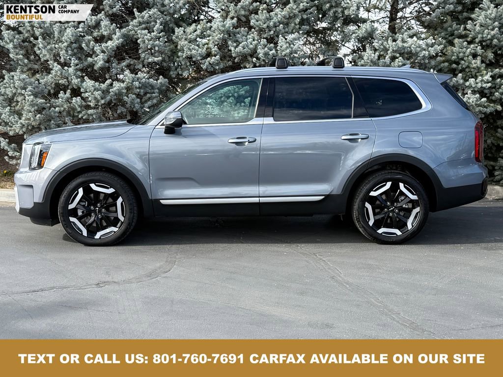 Used 2025 Kia Telluride S image 4