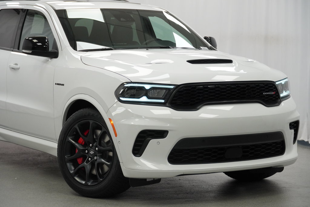 Certified 2024 Dodge Durango R/T w/ Tow 'N Go Package AWD/4WD image 8