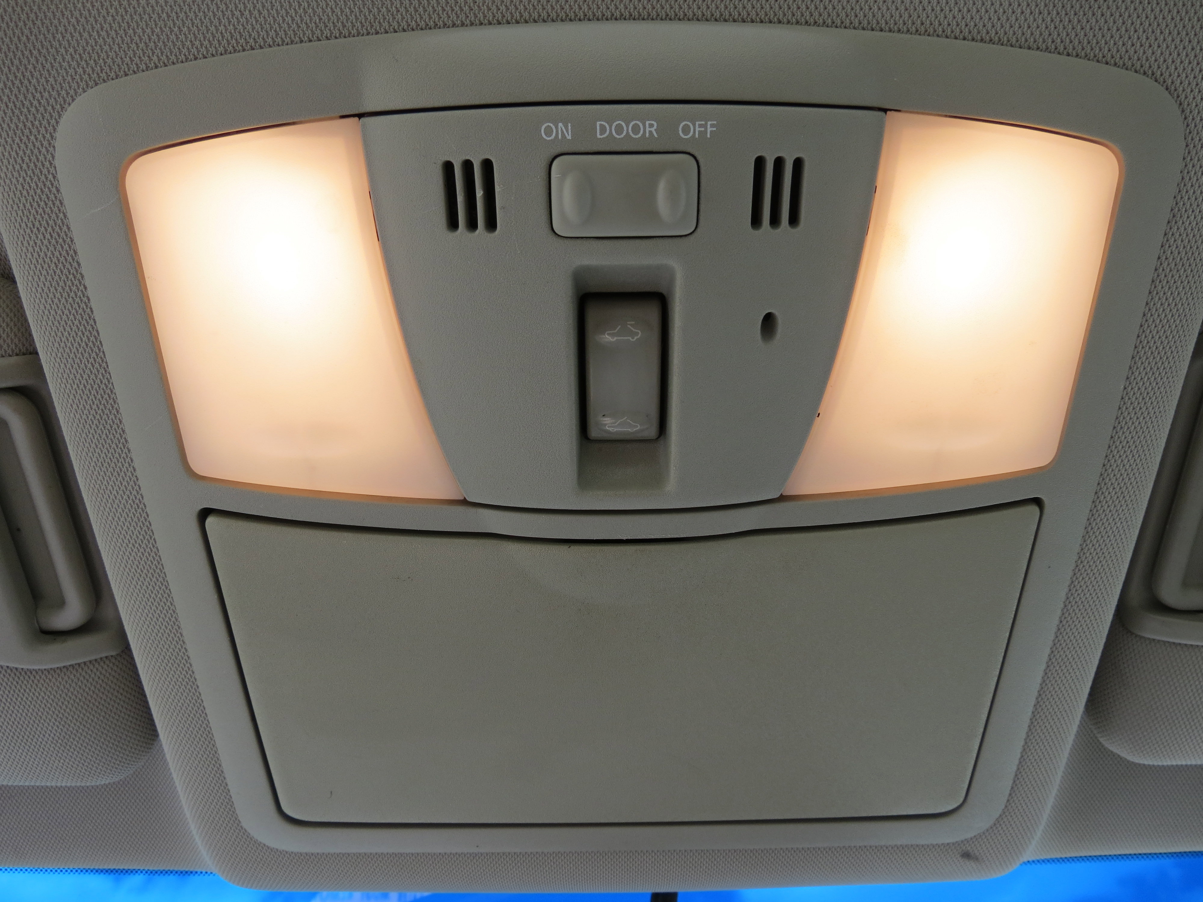 Used 2010 INFINITI G37 x w/ Premium Pkg image 26