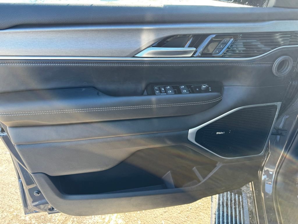 New 2026 Jeep Grand Wagoneer L Limited image 24