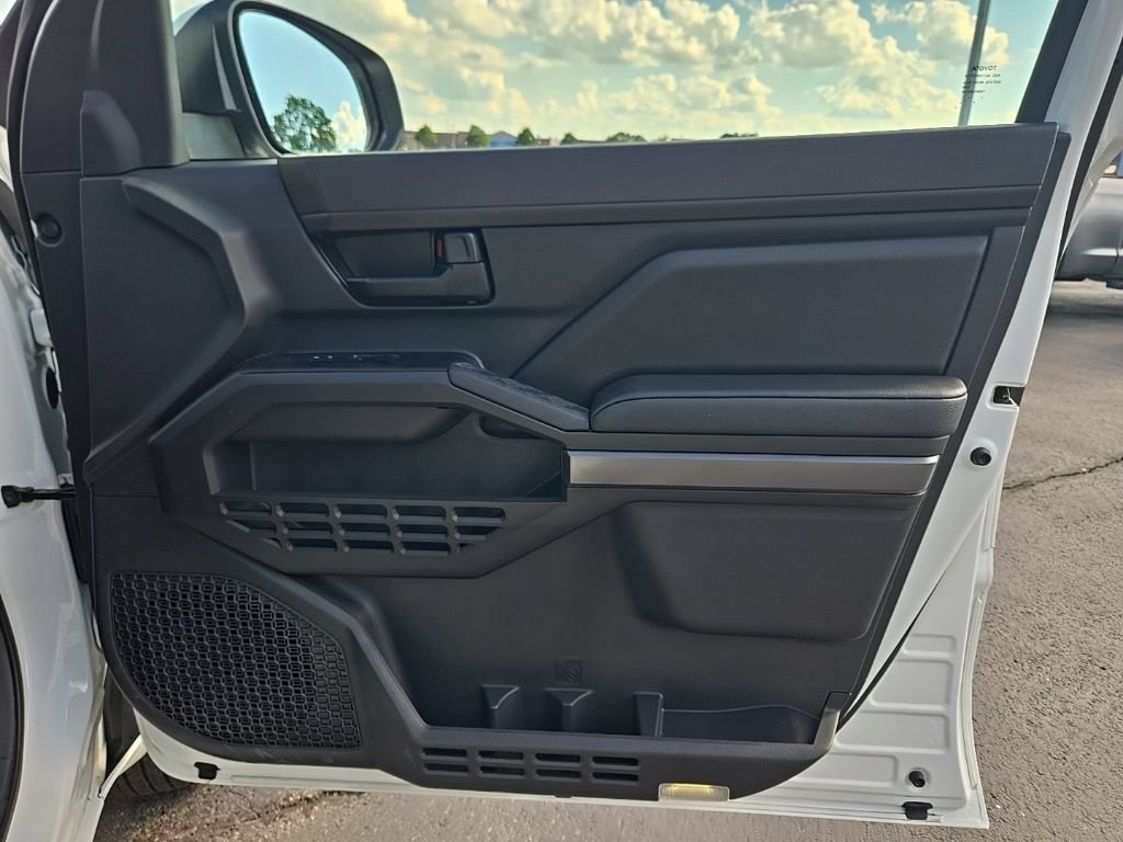 Used 2026 Toyota Tacoma SR5 AWD/4WD image 42