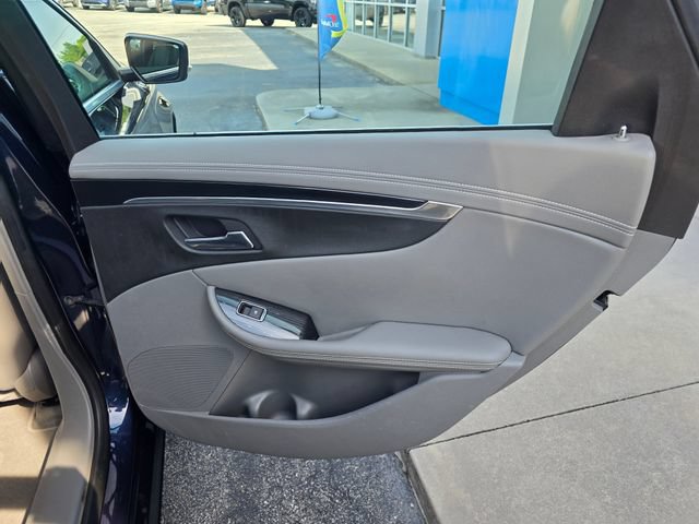 Used 2018 Chevrolet Impala LT w/ LT Convenience Package FWD image 40