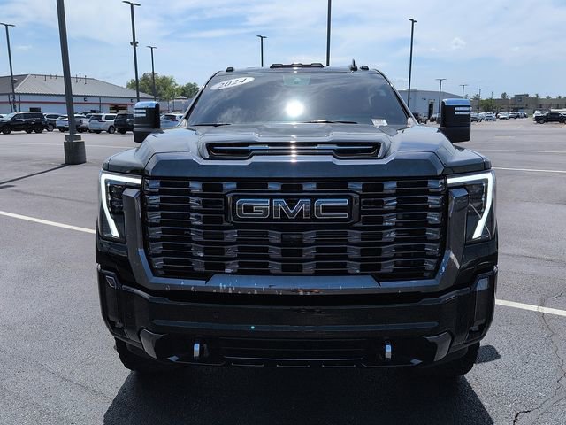 Used 2024 GMC Sierra 2500 Denali Ultimate AWD/4WD image 2