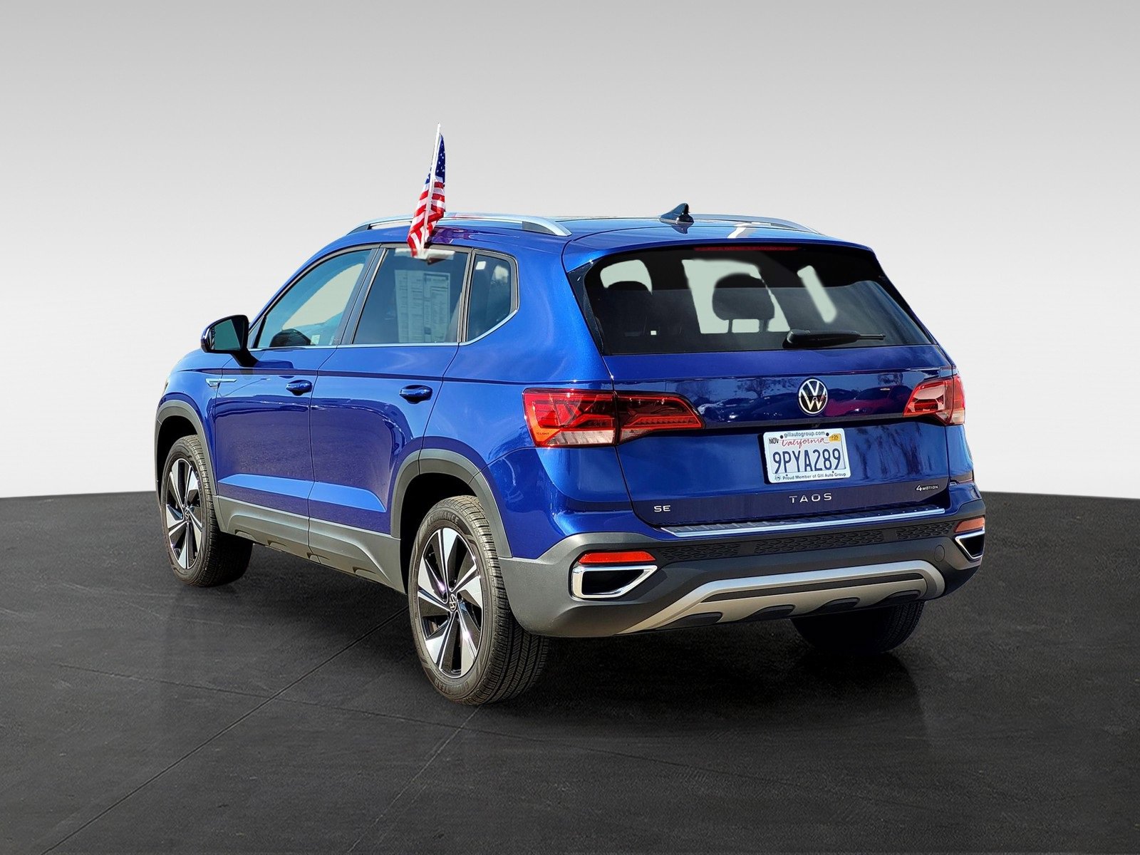 Used 2024 Volkswagen Taos SE w/ Panoramic Sunroof Package image 6