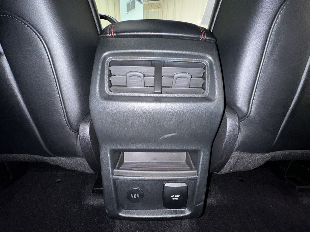 Used 2024 Ford Edge ST-Line AWD/4WD image 19