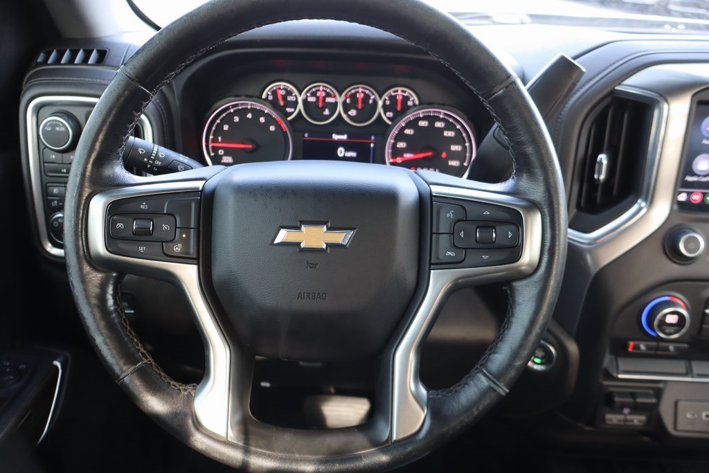 Used 2022 Chevrolet Silverado 3500 LT w/ Convenience Package image 5