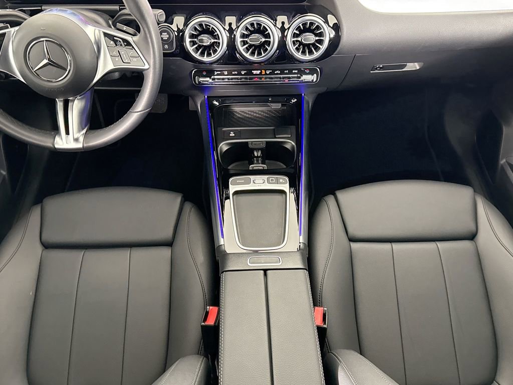 Used 2025 Mercedes-Benz GLA 250 image 17