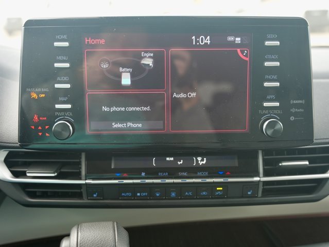 Used 2023 Toyota Sienna XLE image 20