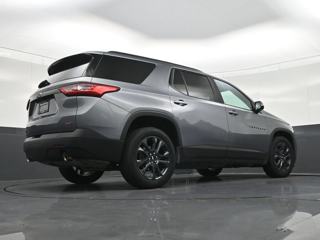 Used 2021 Chevrolet Traverse RS FWD image 28