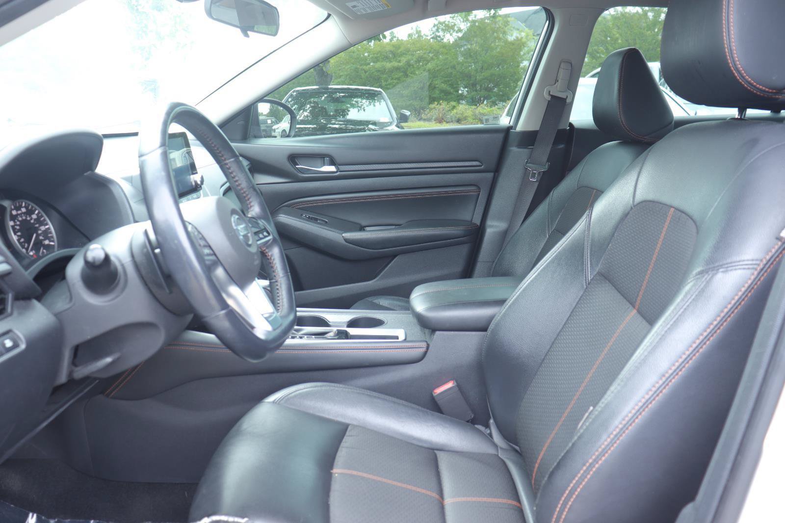 Used 2019 Nissan Altima 2.5 SR FWD image 10