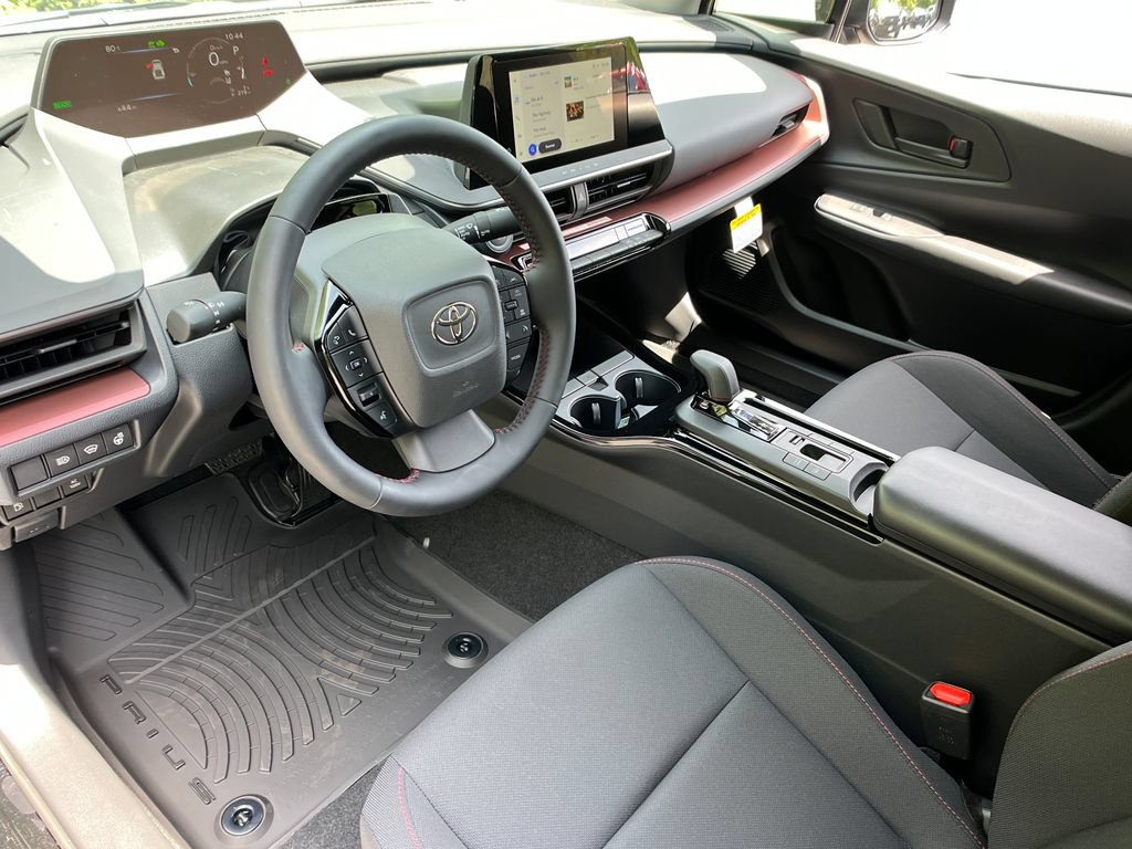 New 2026 Toyota Prius Plug-In Hybrid FWD image 10