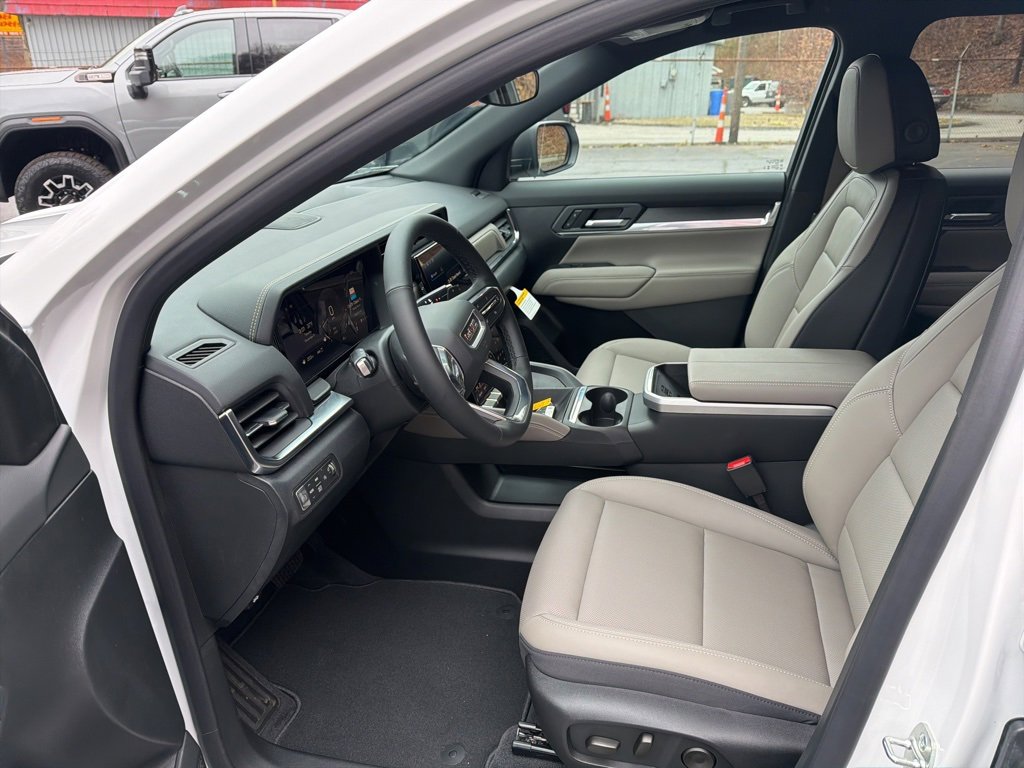 New 2026 GMC Terrain Elevation w/ Elevation Premium Package image 8