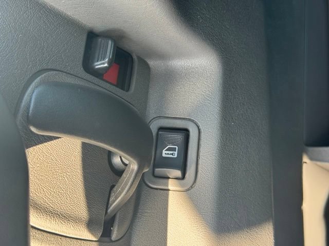 Used 2021 Chevrolet Express 3500 w/ Power Convenience Package RWD image 18