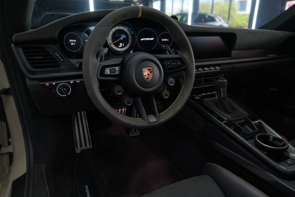 Used 2024 Porsche 911 GT3 RS RWD image 41
