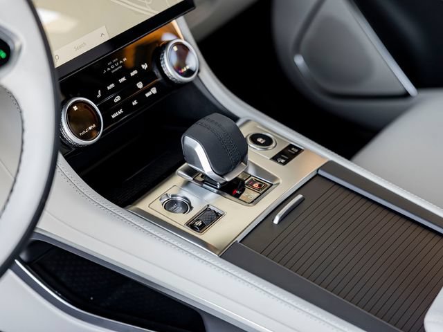 Certified 2025 Jaguar F-PACE R-Dynamic S AWD/4WD image 18