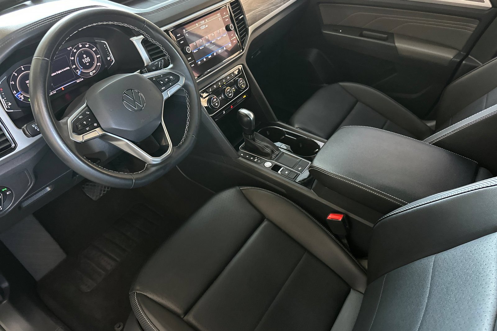 Used 2022 Volkswagen Atlas Cross Sport SE w/ Panoramic Sunroof Package FWD image 10