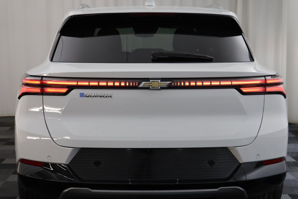 Certified 2025 Chevrolet Equinox EV LT image 17