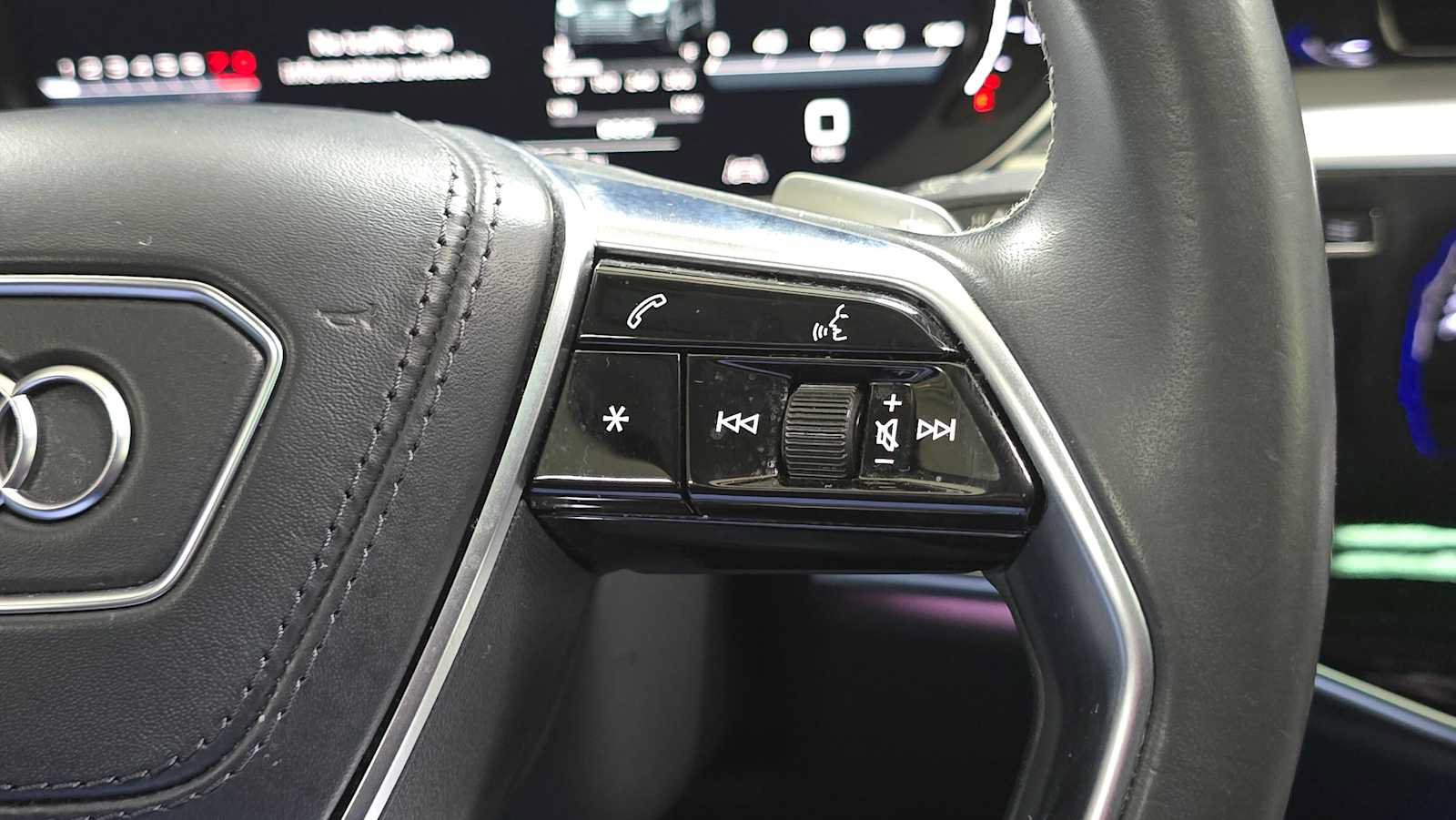 Used 2020 Audi S8 L w/ S8 Executive Package AWD/4WD image 28