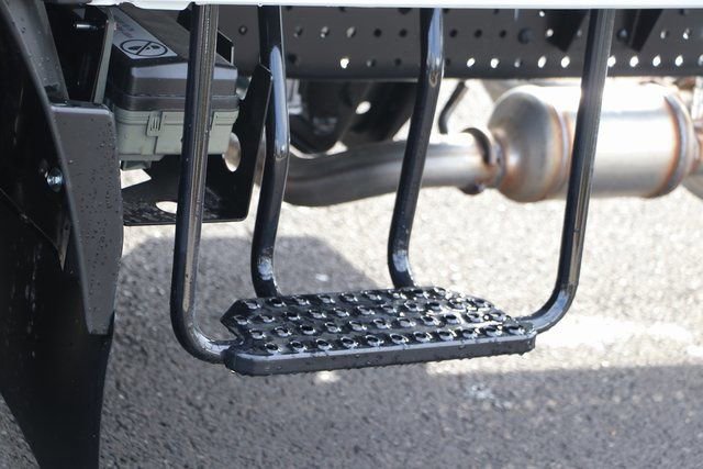 New 2025 Chevrolet Low Cab Forward image 17