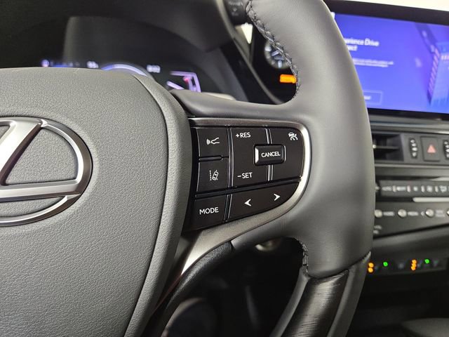 New 2025 Lexus ES 300h w/ Luxury Package image 24