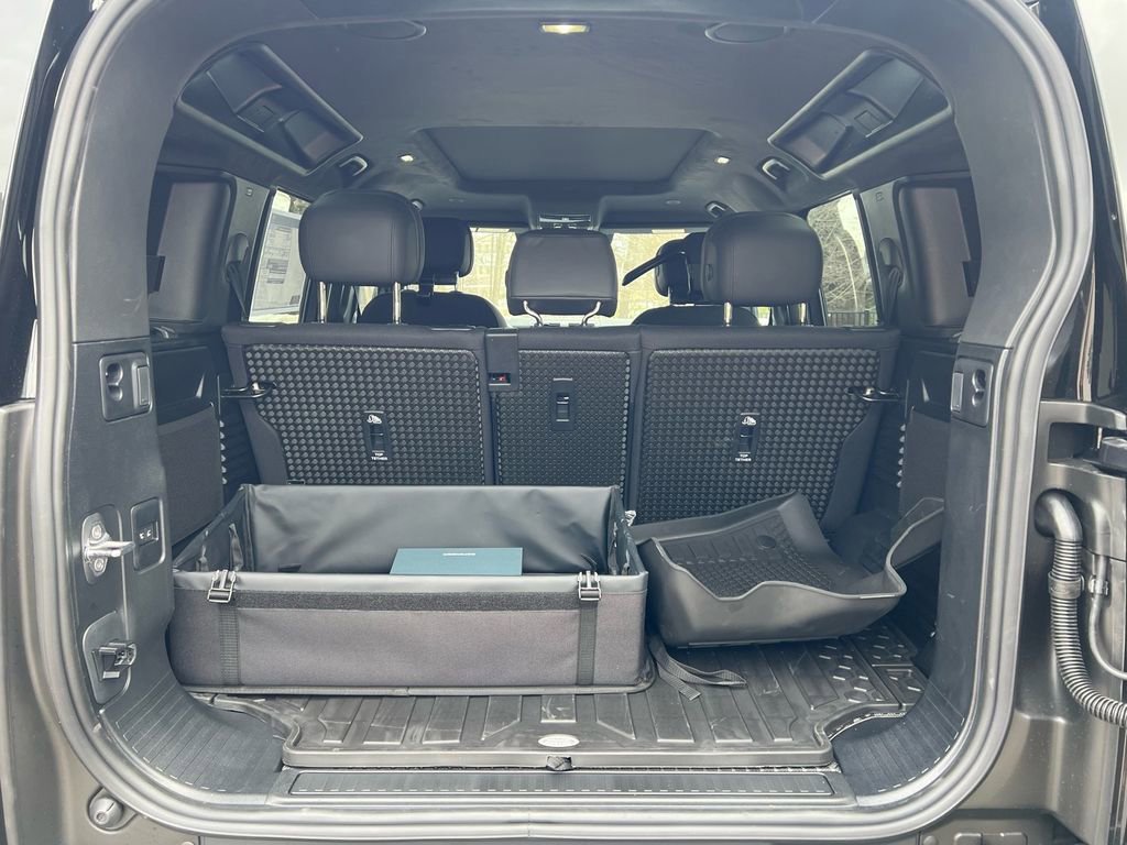 New 2026 Land Rover Defender 110 X image 26