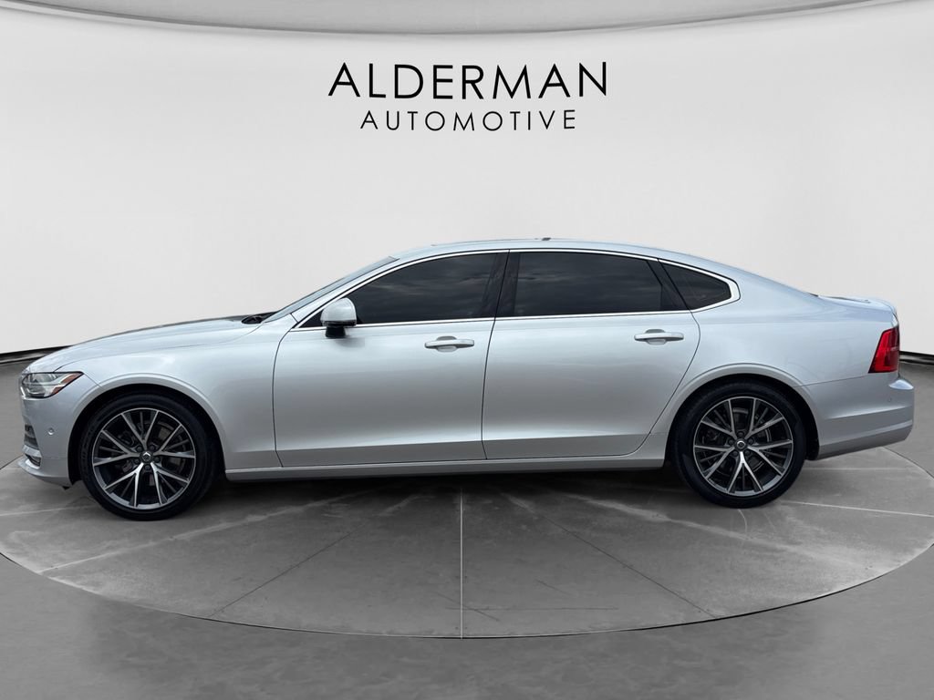 Used 2018 Volvo S90 T5 Momentum w/ Convenience Package FWD image 2
