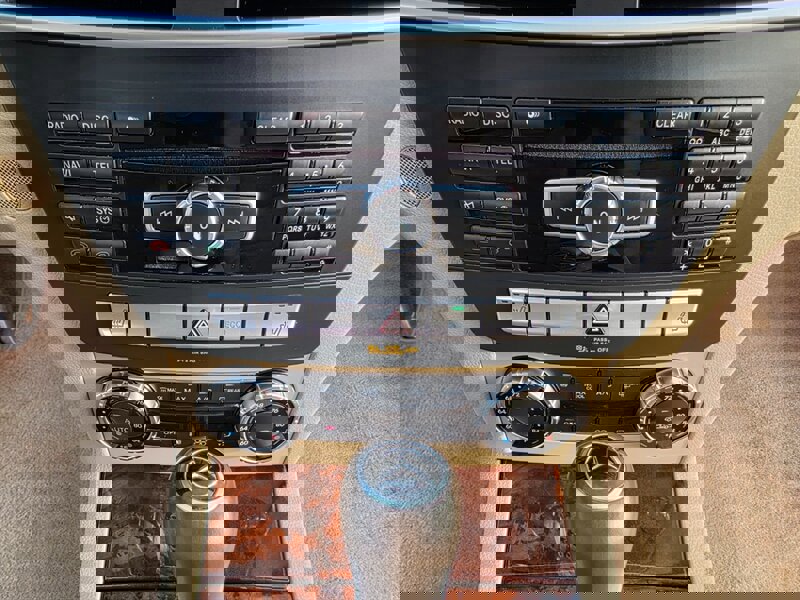 Used 2013 Mercedes-Benz C 300 4MATIC Sedan image 43