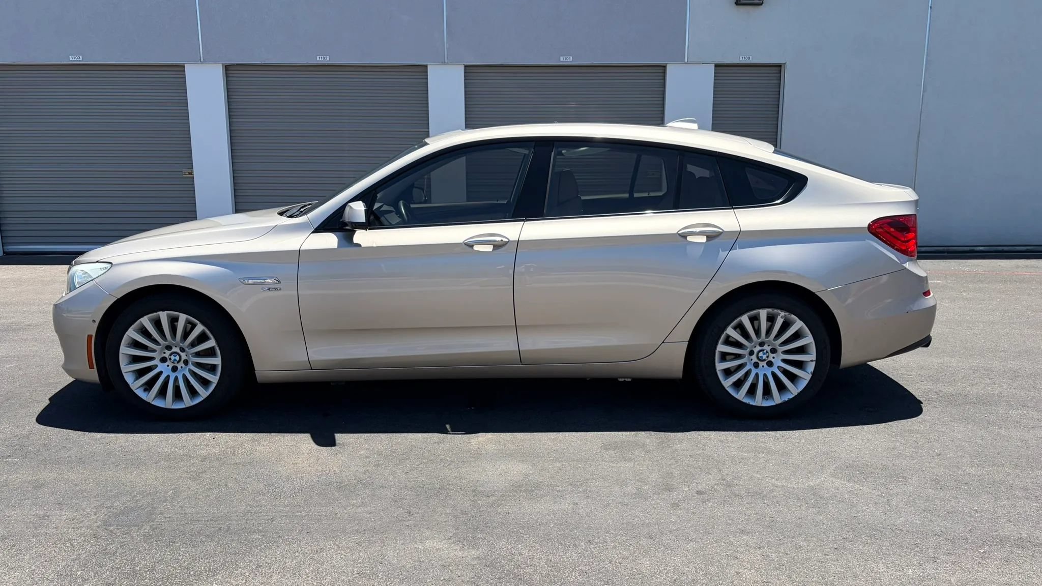 Used 2011 BMW 535i xDrive AWD/4WD image 2