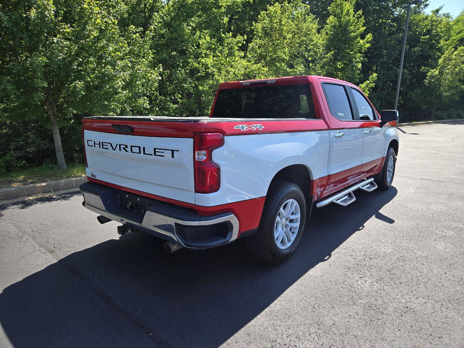 Used 2019 Chevrolet Silverado 1500 LT w/ All-Star Edition AWD/4WD image 3