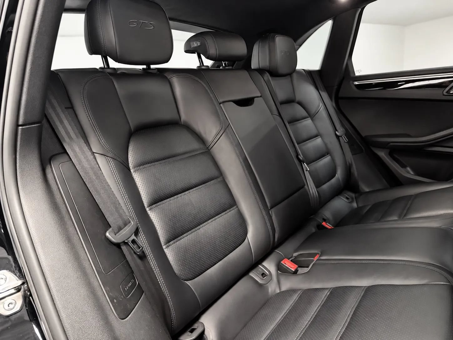 Used 2017 Porsche Macan GTS AWD/4WD image 23
