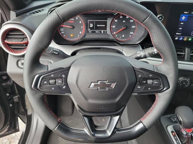 Used 2025 Chevrolet Trax RS w/ Driver Confidence Package image 20