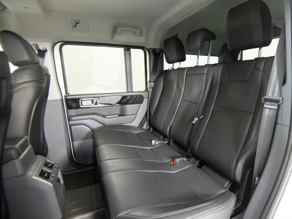 Used 2025 INEOS Grenadier Fieldmaster Edition AWD/4WD image 36