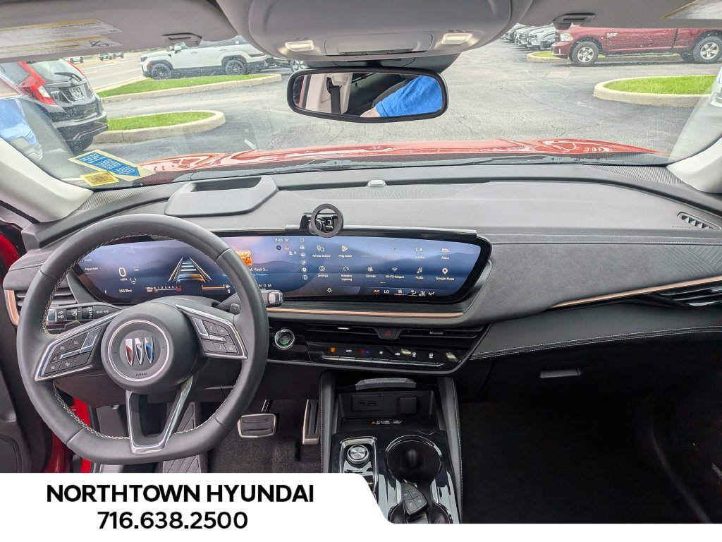 Used 2025 Buick Envision Sport Touring AWD/4WD image 6