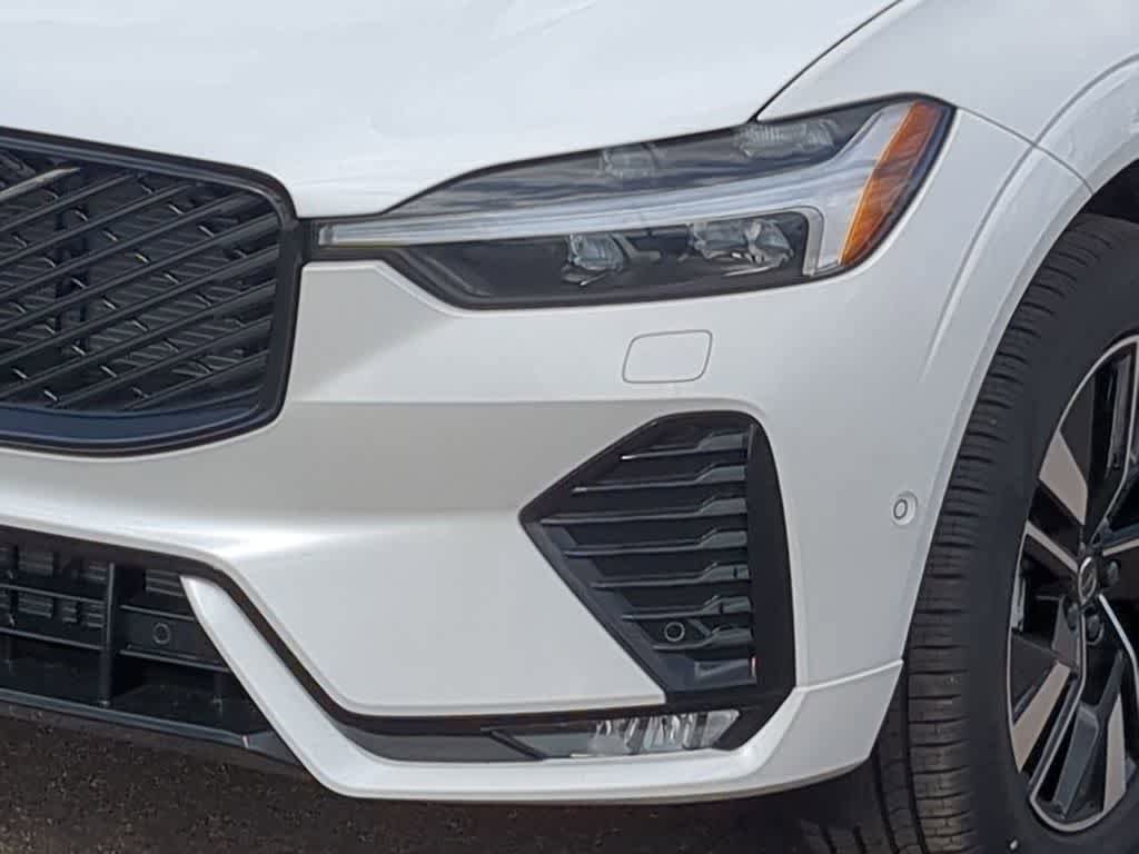 New 2026 Volvo XC60 B5 Plus w/ Protection Package Premier image 11