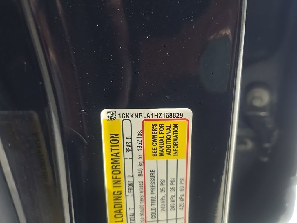 Used 2017 GMC Acadia SLE image 15