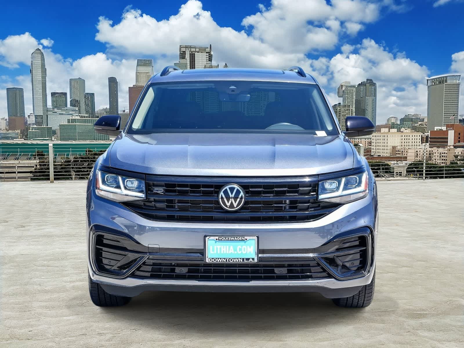 Certified 2023 Volkswagen Atlas SEL R-Line AWD/4WD image 2