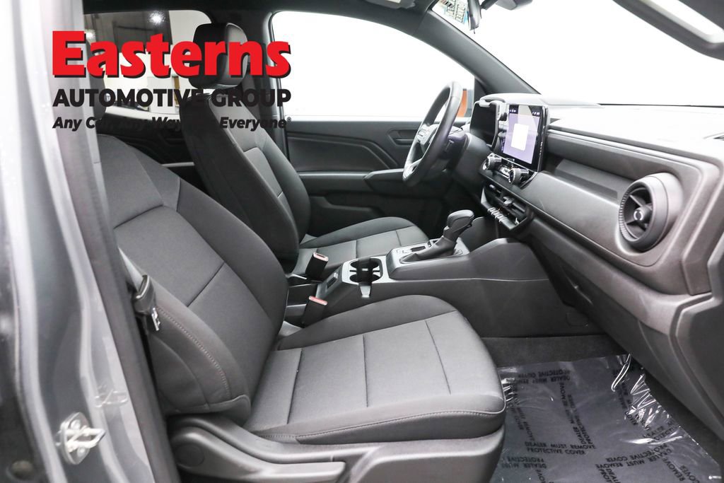 Used 2023 Chevrolet Colorado W/T image 22