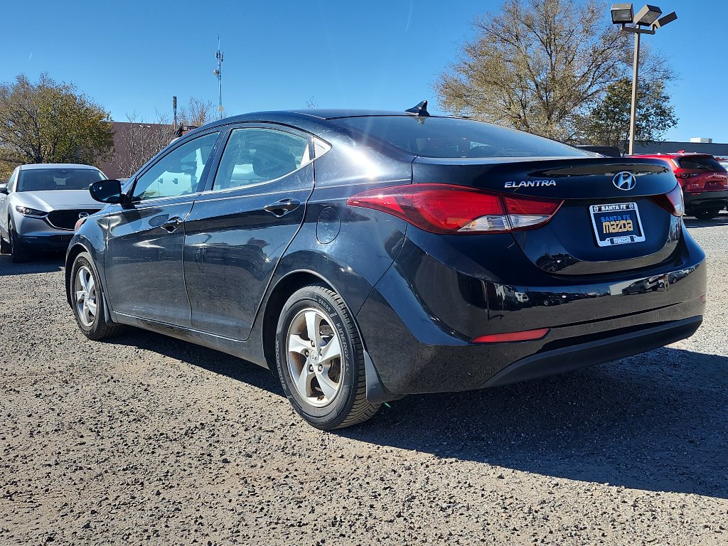 Used 2015 Hyundai Elantra SE image 8
