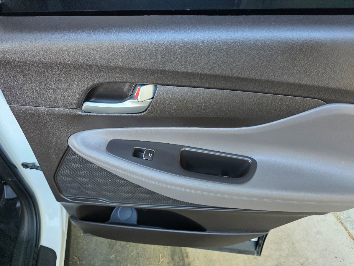 Used 2019 Hyundai Santa Fe SE FWD image 33