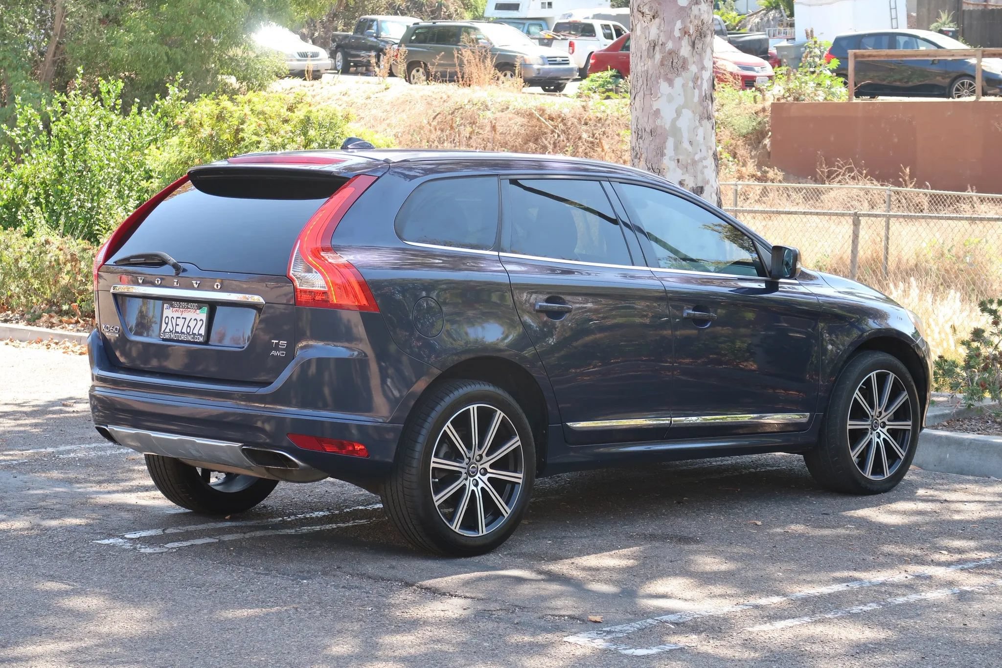 Used 2015 Volvo XC60 T5 w/ Protection Package AWD/4WD image 6