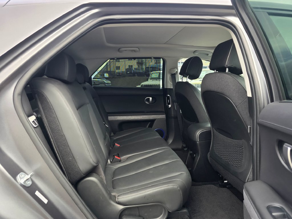 Used 2023 Hyundai Ioniq 5 Limited w/ Cargo Package RWD image 12