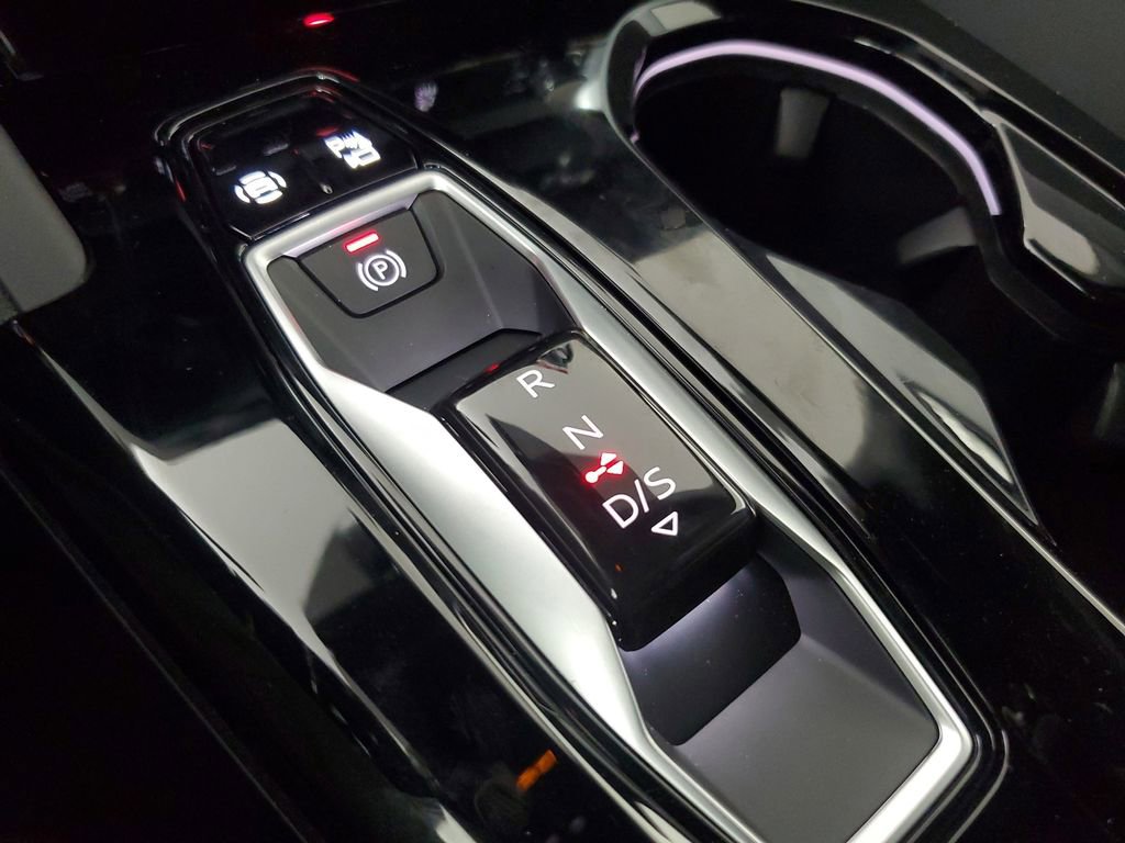 New 2025 Audi SQ5 Premium Plus AWD/4WD image 31