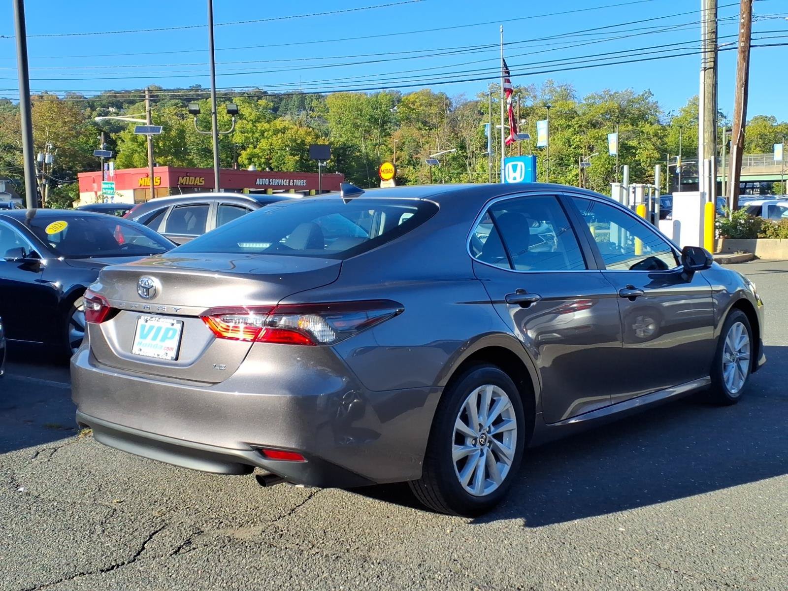 Used 2024 Toyota Camry LE FWD image 6