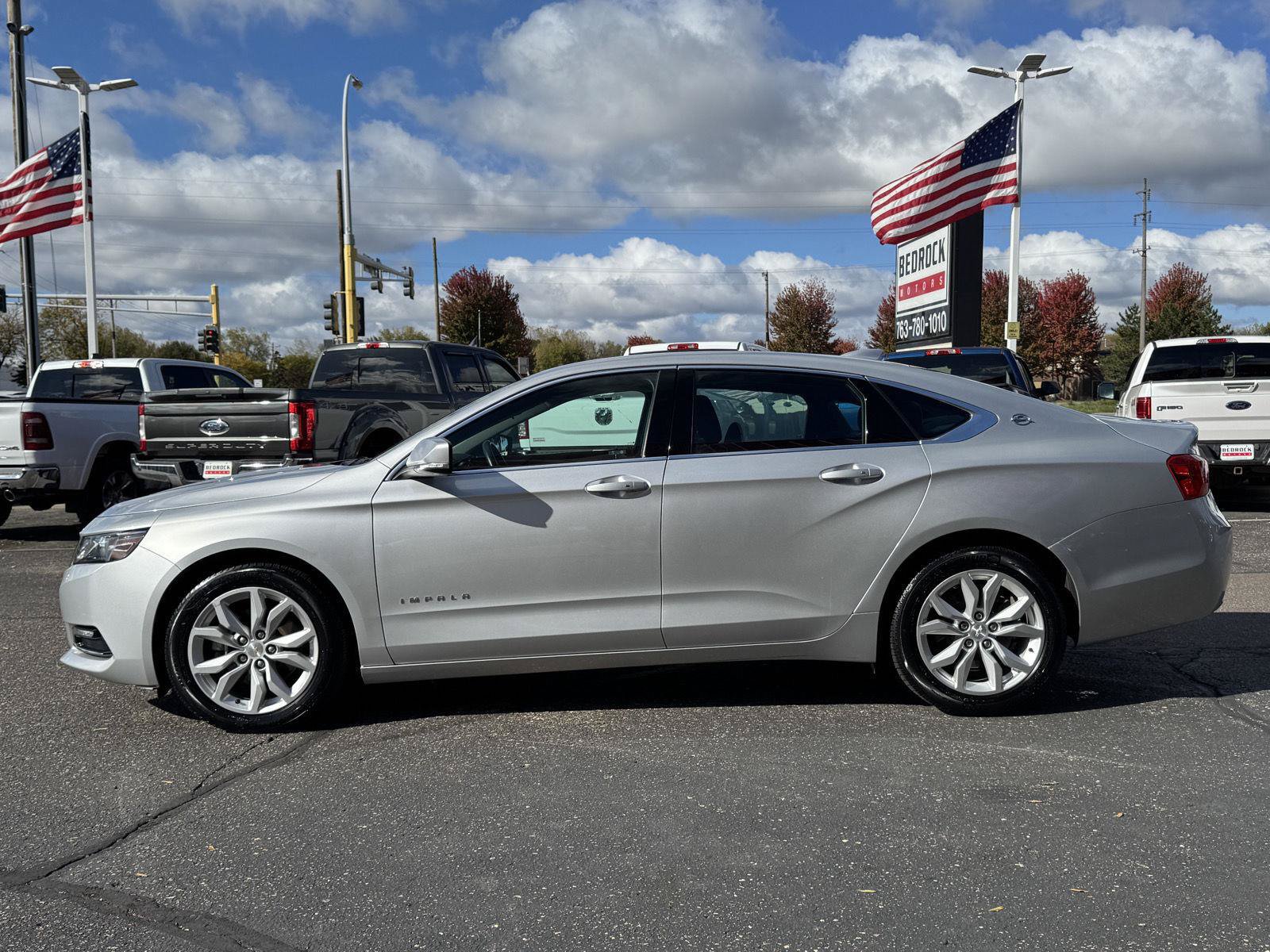 Used 2019 Chevrolet Impala LT FWD image 4