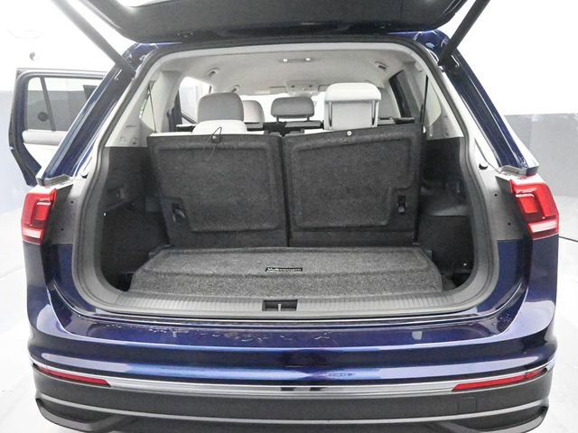 Used 2022 Volkswagen Tiguan SE image 8