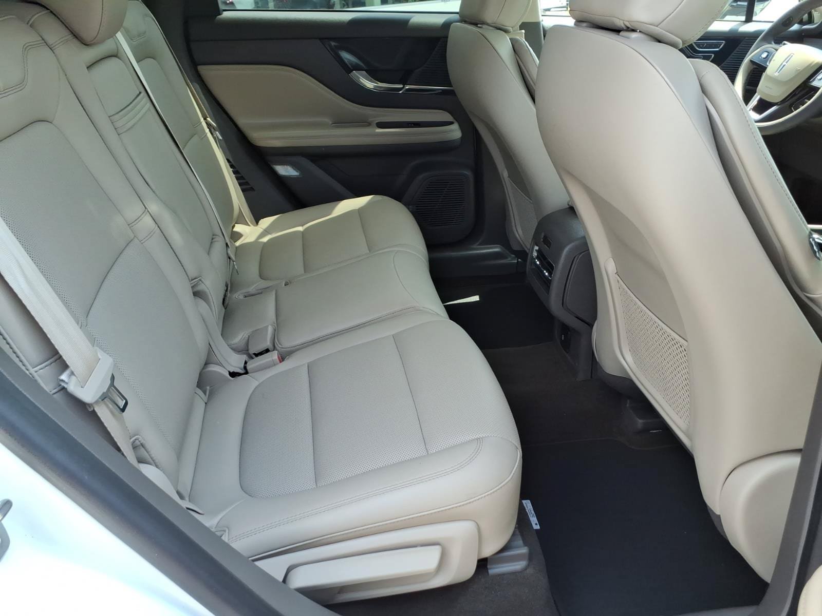 Certified 2022 Lincoln Corsair AWD w/ Equipment Group 101A image 27