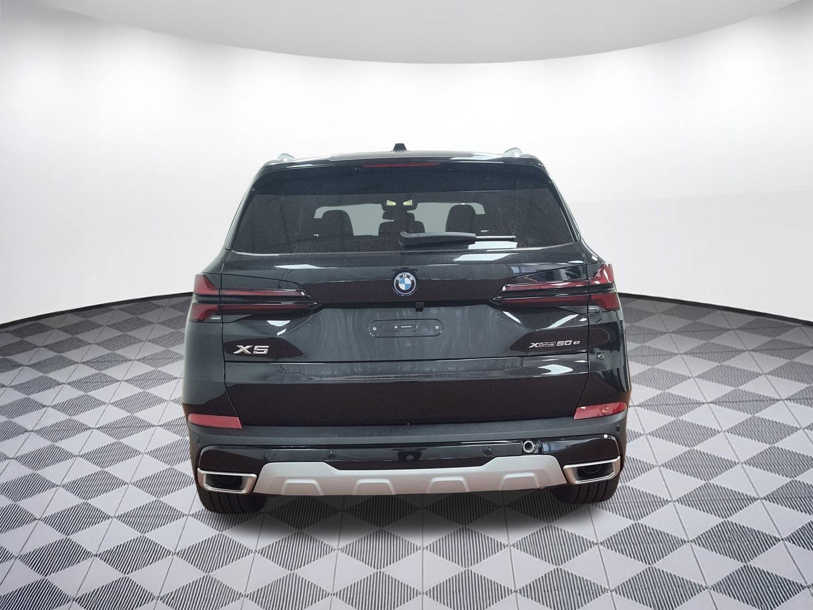 Used 2026 BMW X5 xDrive50e w/ Premium Package image 8