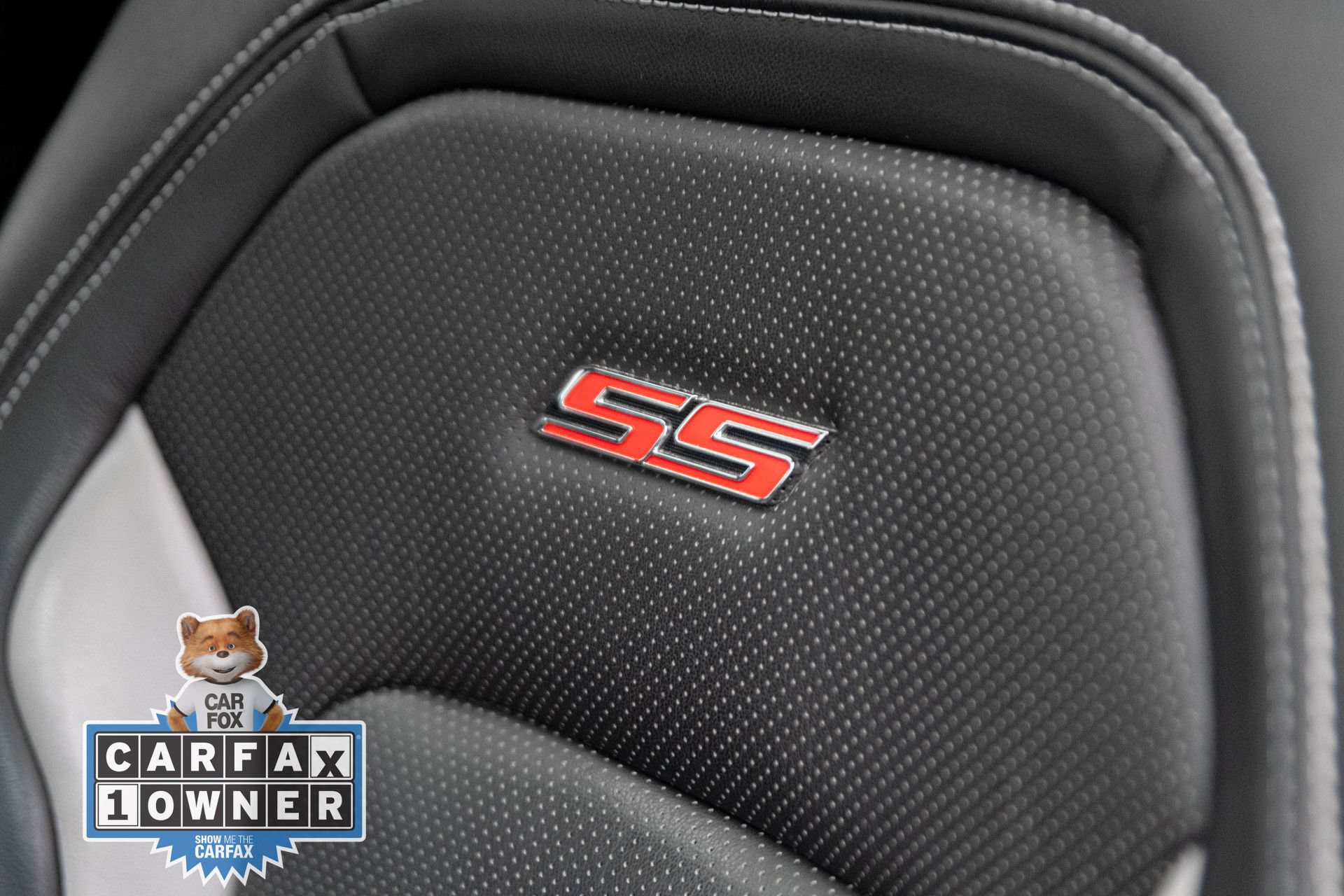 Used 2018 Chevrolet Camaro SS RWD image 23